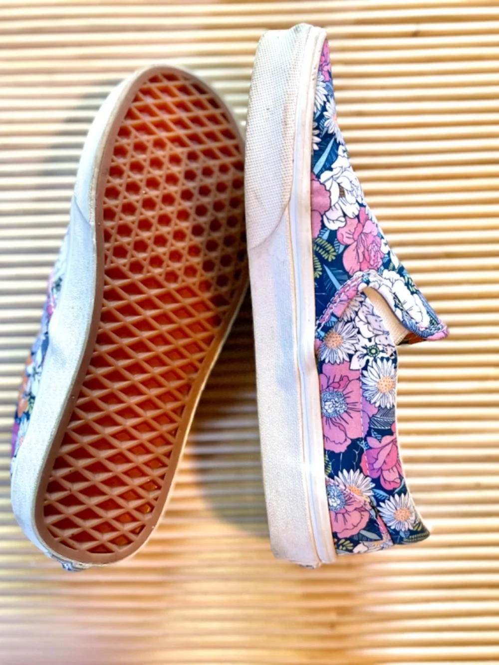 Supercute Tropical Floral Vans Slip Ons - Picture 5 of 6
